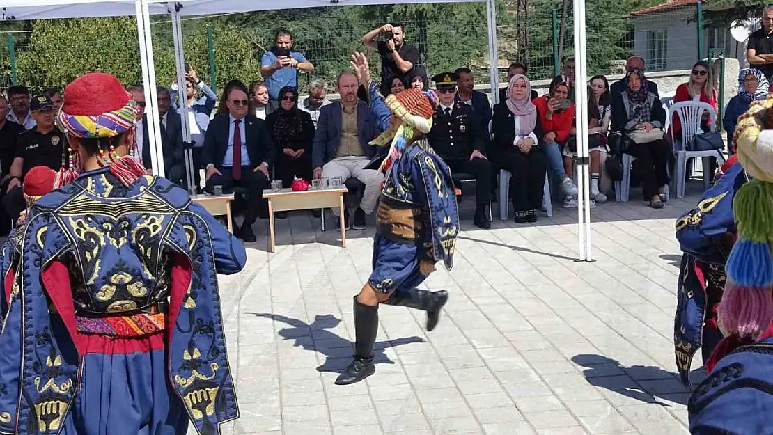 Tavşanlı'da İlköğretim Haftası kutlandı