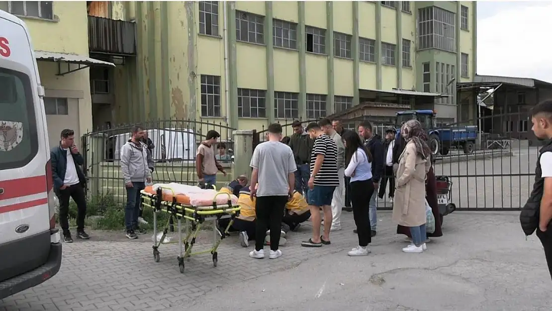 Tavşanlı'da trafik kazası, 2 kişi yaralandı
