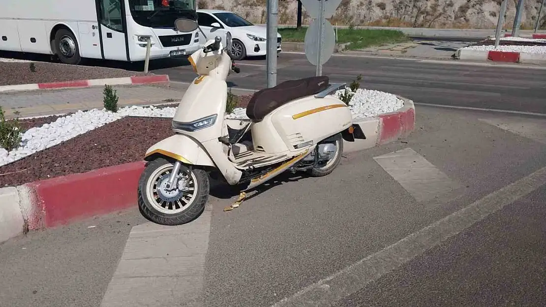 Tavşanlı'da trafik kazası, 2 yaralı