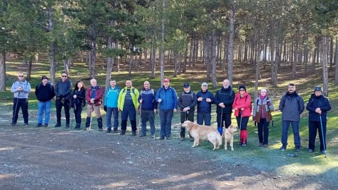 Tavşanlı Doğa Sporları Kulübü'nden Yaylacık Ormanlarına doğa yürüyüşü