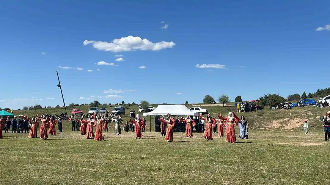 Tavşanlı Güzelyurt'ta Hıdırellez bereketi ve coşkusu bir aradaydı