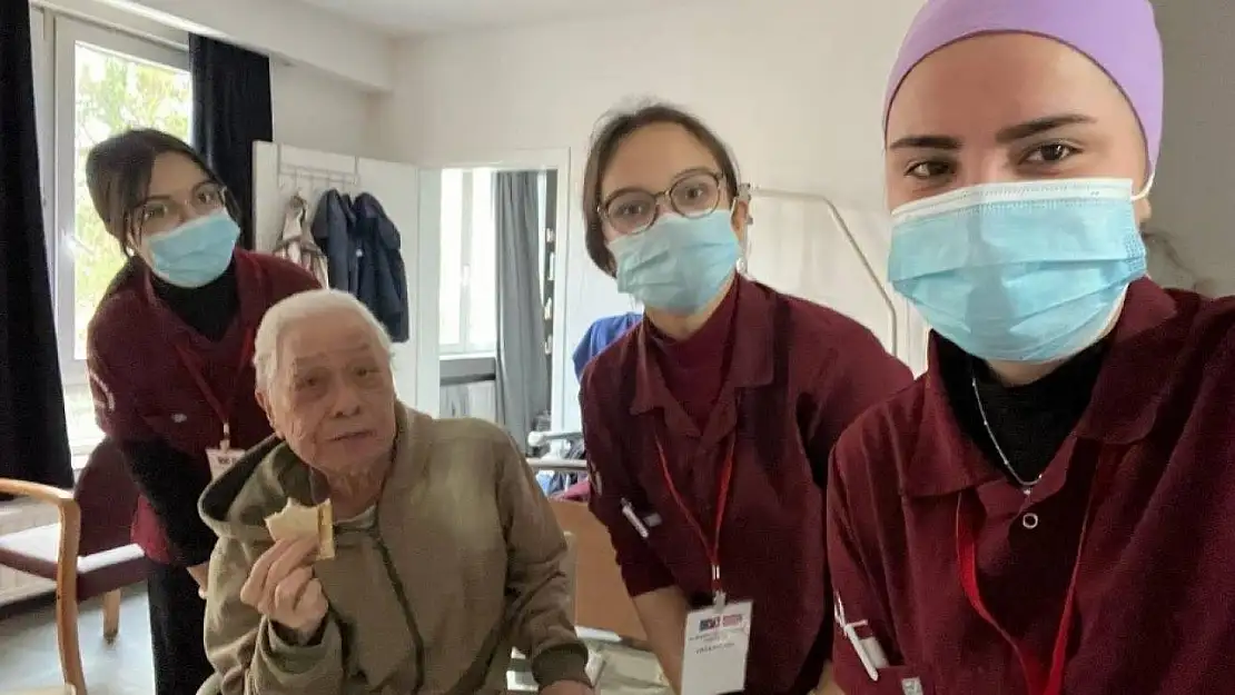 Tavşanlı Hayme Ana MTAL öğrencileri Brüksel'de staj deneyimi yaşadı