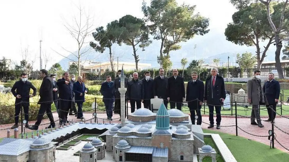 TDBB yönetim kurulu üyeleri Şehzadelerpark'a hayran kaldı