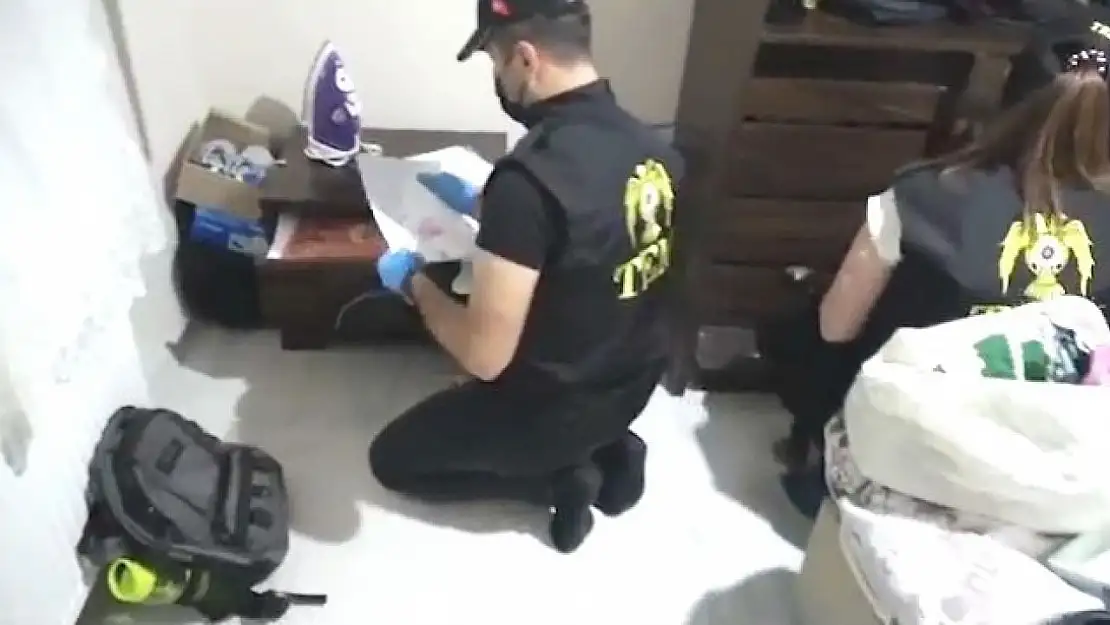 Terör örgütü üyesi, Bandırma'da gizlendiği evde yakalandı