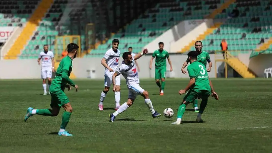 TFF 2. Lig: Akhisarspor: 0 - Karacabey Belediyespor: 6