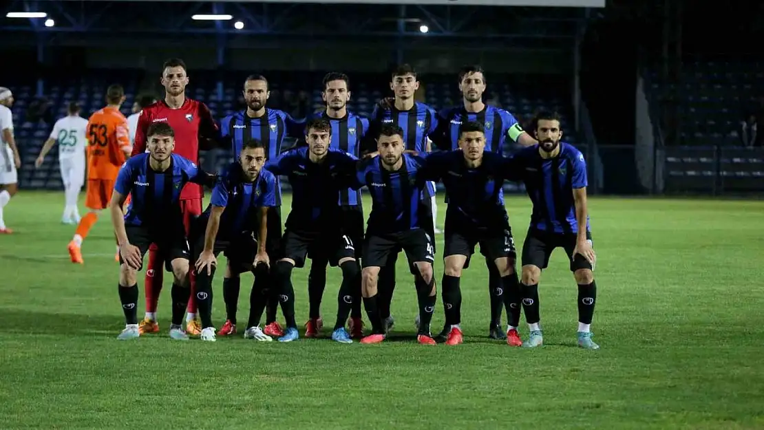 TFF 2. Lig: Karacabey Belediyespor: 3 - Kırşehir FSK: 0