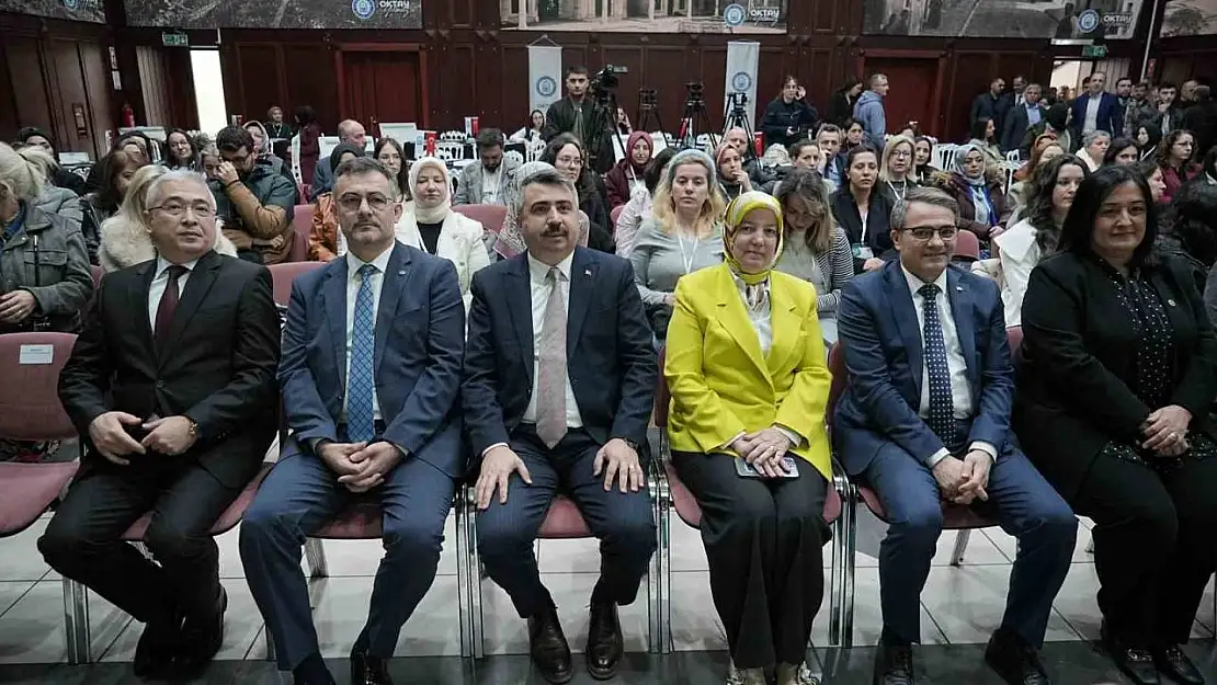 Toplumun temeli ailenin korunması konuşuldu
