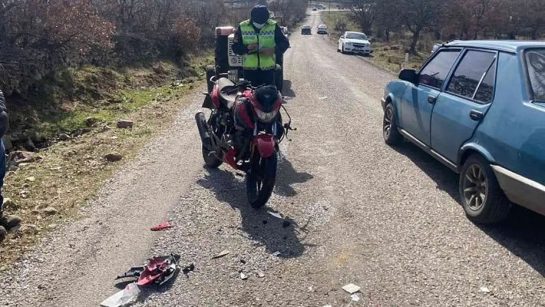 Traktörle çarpışan motosikletin sürücüsü ağır yaralandı