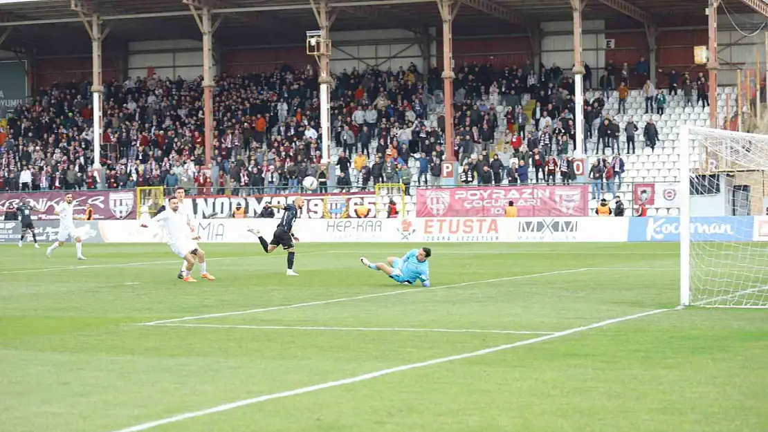 Trendyol 1. Lig: Bandırmaspor: 2 - Manisa Futbol Kulübü: 3