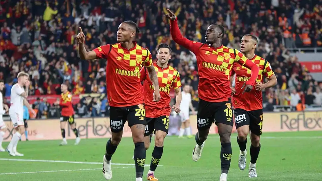 Trendyol Süper Lig: Göztepe: 1 - Samsunspor: 0 (İlk yarı)