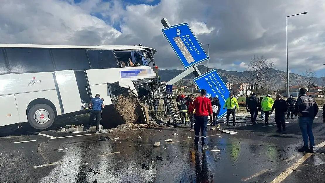 Tur otobüsü kazasında ölü sayısı 3'e yükseldi