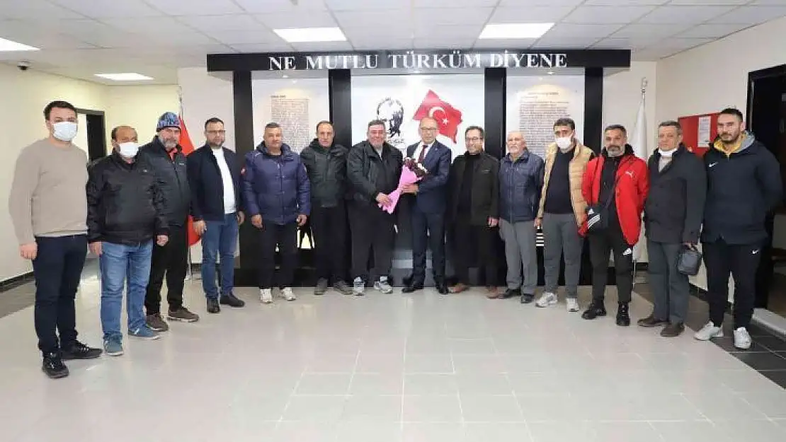 Turgutlu Belediyesinden amatör futbol kulüplerine 255 bin TL'lik destek