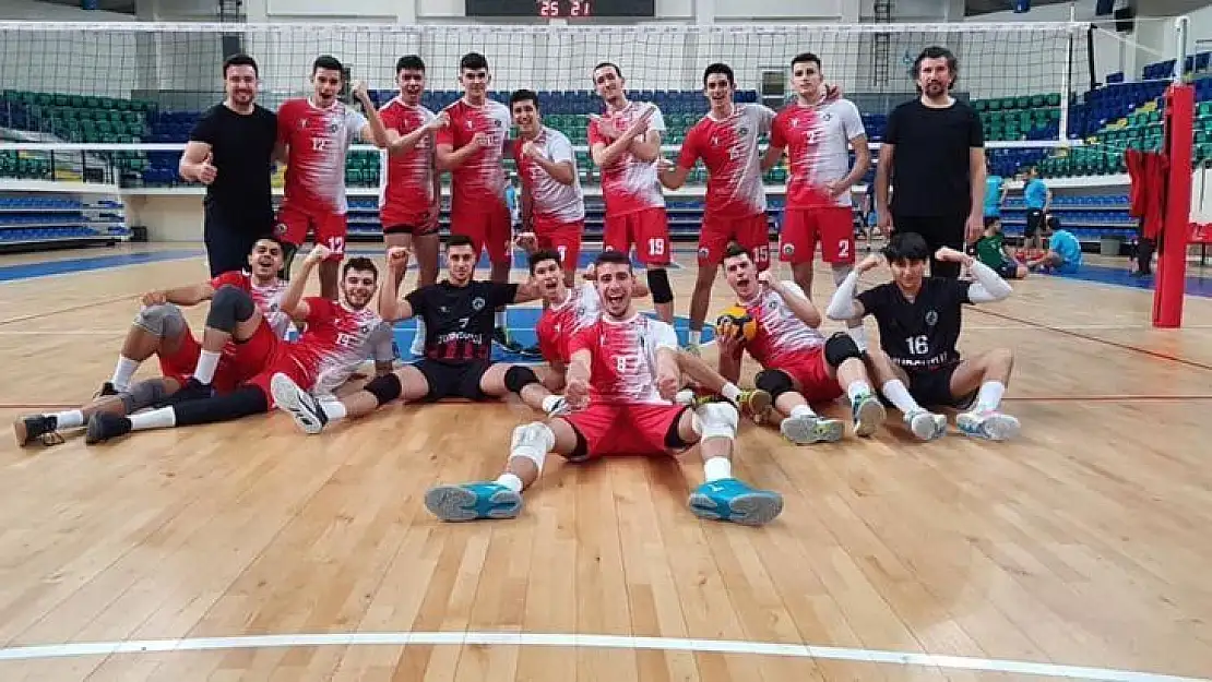 Turgutlu Belediyespor Erkek Voleybol Takımı'ndan bir galibiyet daha