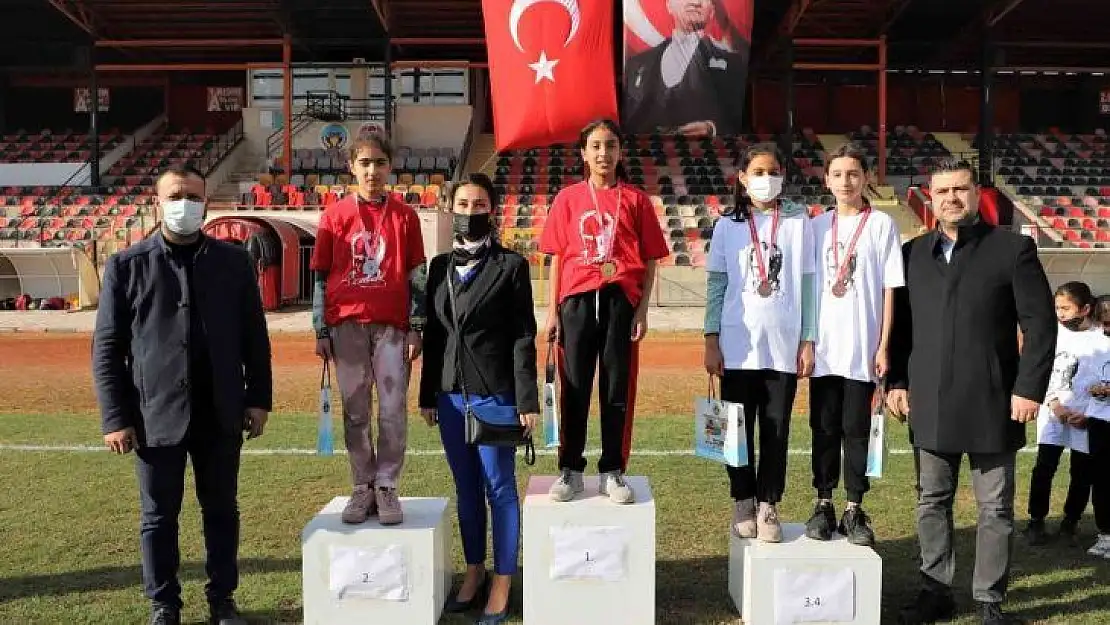 Turgutlu'da gençler Atatürk için koştu