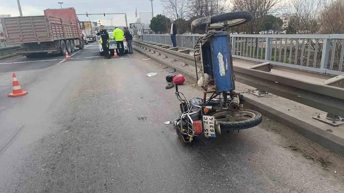 Turgutlu'da trafik kazası: 1 yaralı