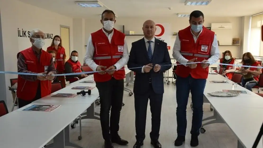 Türk Kızılay Manisa ve Demirci Gönüllü Merkezi açıldı