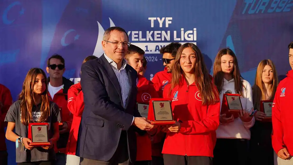 Türkiye Yelken Federasyonu Yelken Ligi 1. Ayak IQ FOIL-TECHNO 293 yarışları ve 'Milli Takım' seçmeleri Ayvalık'ta başladı