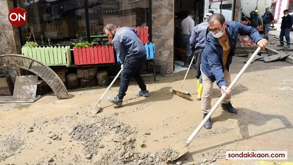 Türkyılmaz'dan Tirilye'ye geçmiş olsun ziyareti