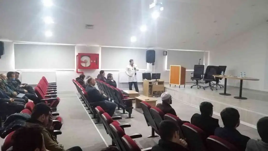 Tütün ve sigarayla mücadele din görevlilerine anlatıldı