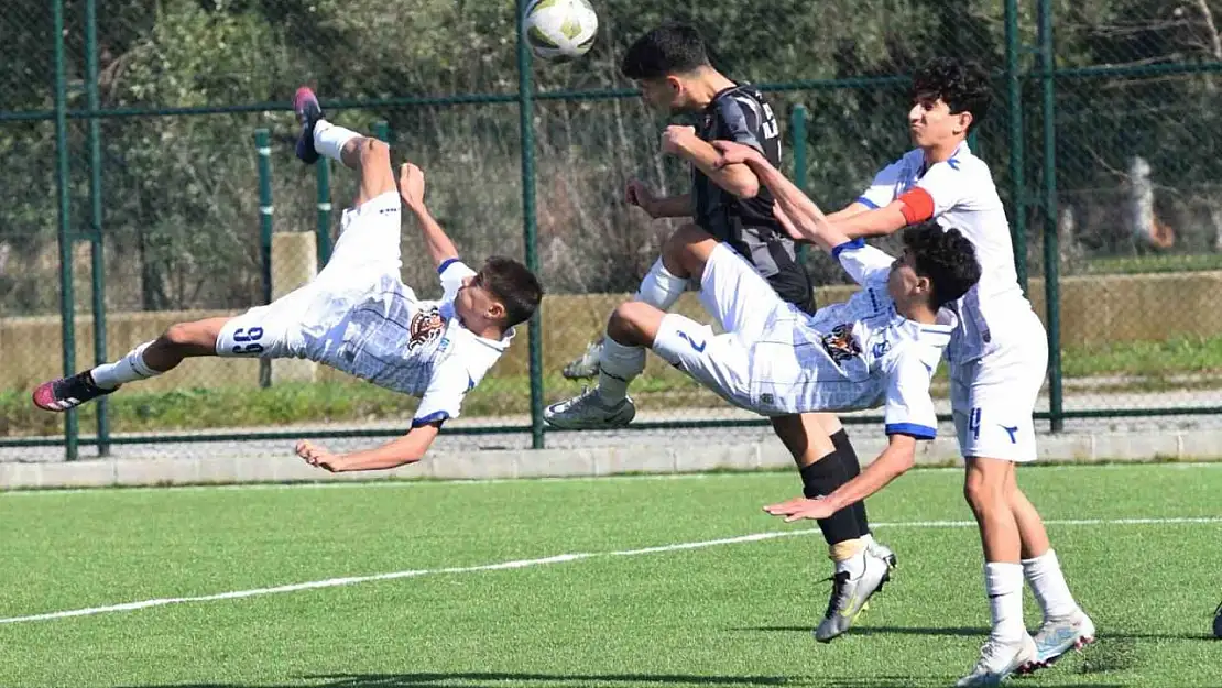 U16'da Manisa şampiyonu Yunusemre oldu