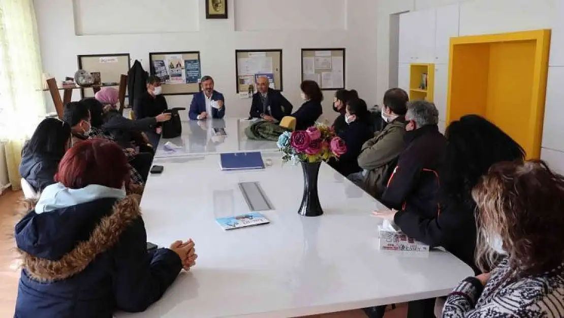 Uçak 'Eğitim çalışanlarına yeni sosyal ve mali haklar verilmeli'
