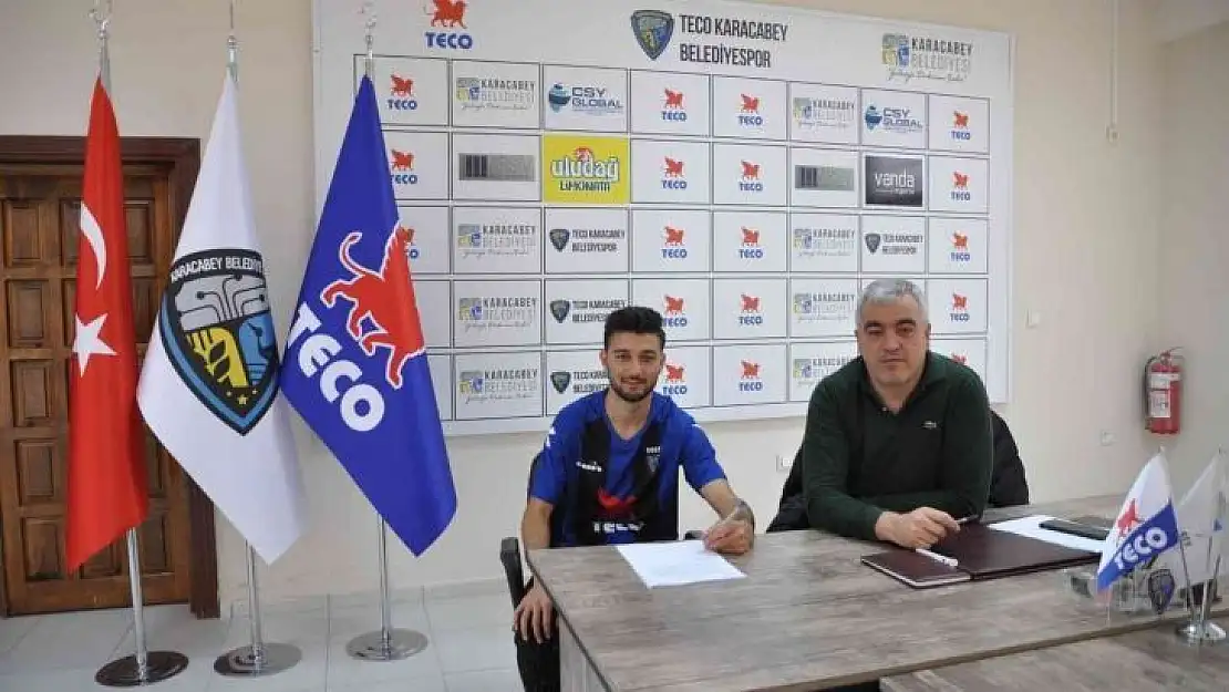 Uğur Mustafa Türk ve Sergen Yatağan Karacabey Belediyespor'da