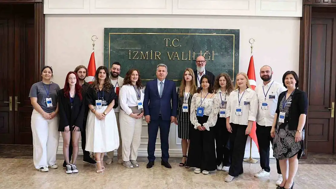 Uluslararası öğrenciler üçüncü kez İzmir'de buluştu
