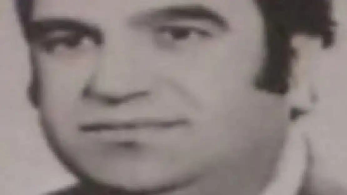 Ünlü oyuncu Uraz Kaygılaroğlu'nun dede acısı