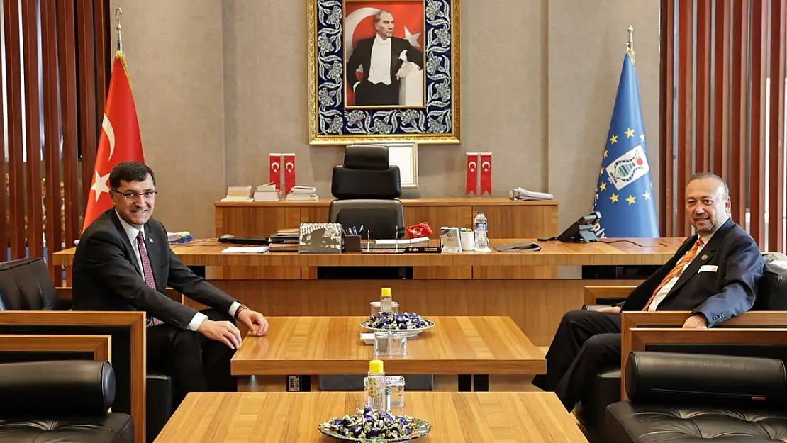 Uşak Belediye Başkanı Yalım'dan Başkan Kahveci'ye ziyaret