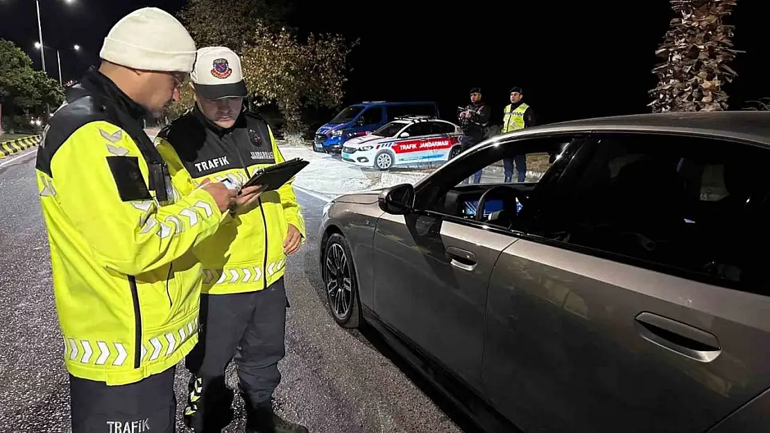 Uyuşturucu etkisinde araç kullanan şüpheli yakalandı