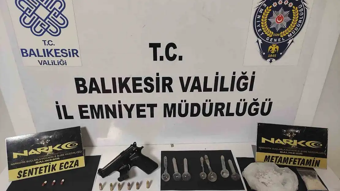 Uyuşturucu taciri 5 şahsa gözaltı