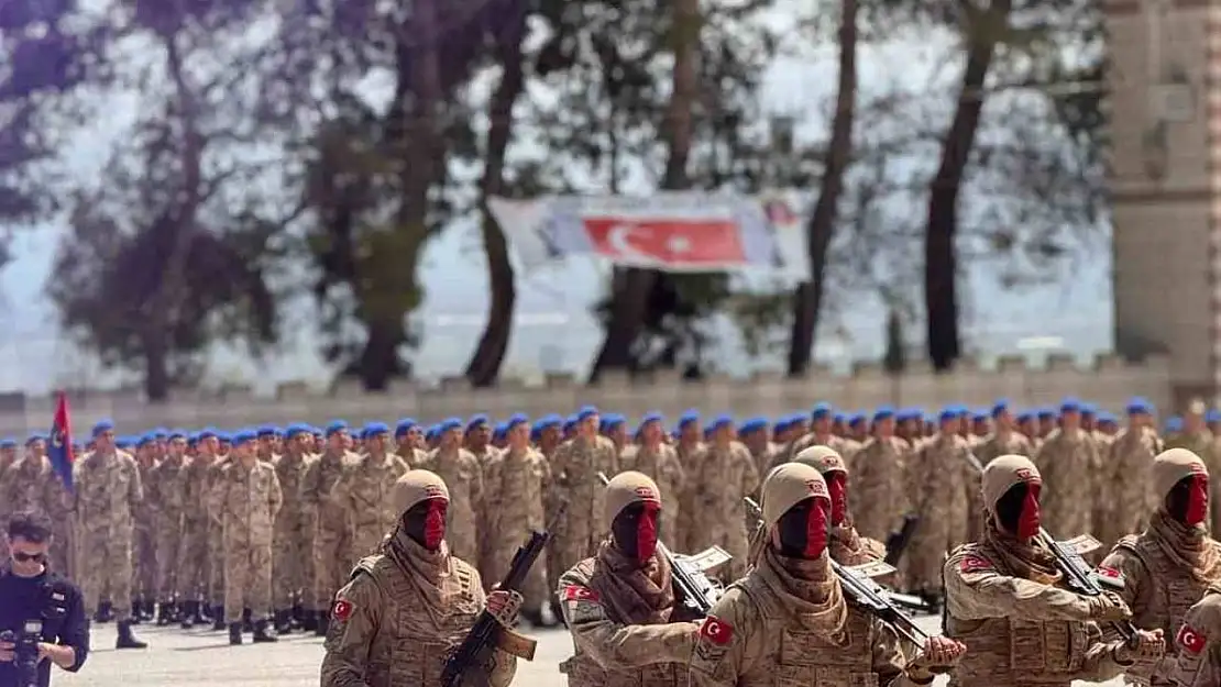 Uzman Erbaşların Kırkağaç'ta mezuniyet coşkusu
