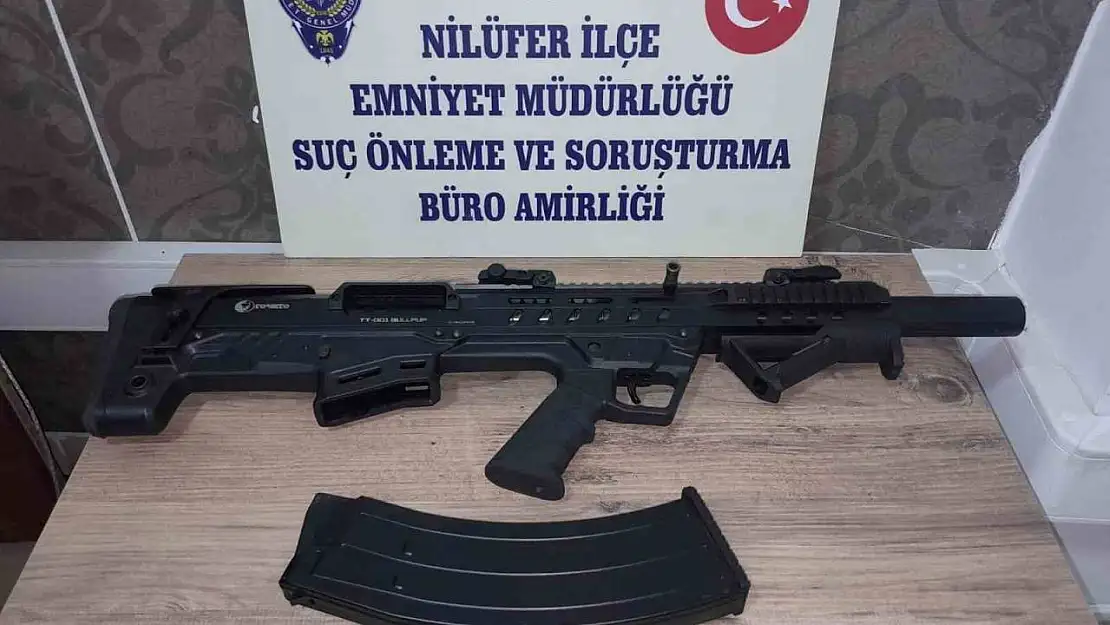 Uzun namlulu silahla havaya böyle ateş açtı