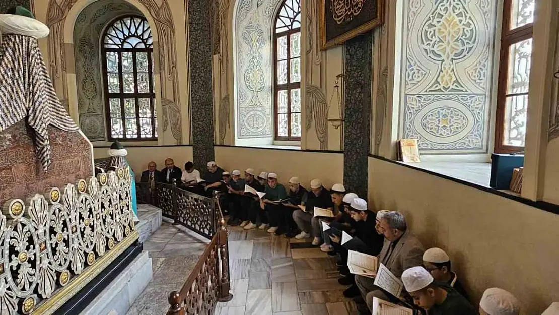 Vakıf Haftası'nda Osmangazi ve Orhangazi için hatim indirildi