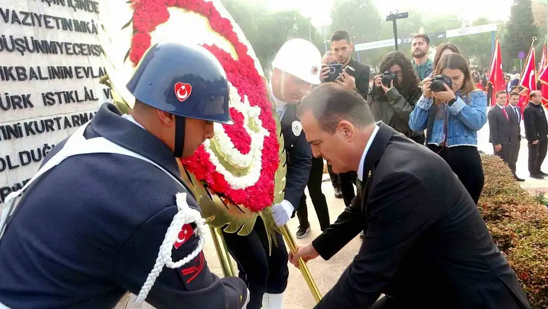 Vali Akbıyık'tan 10 Kasım Mesajı