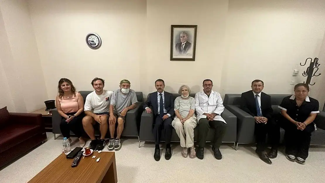 Vali İlhami Aktaş'tan, Kıbrıs Gazisi Ahmet Cahit Önder'e geçmiş olsun ziyareti