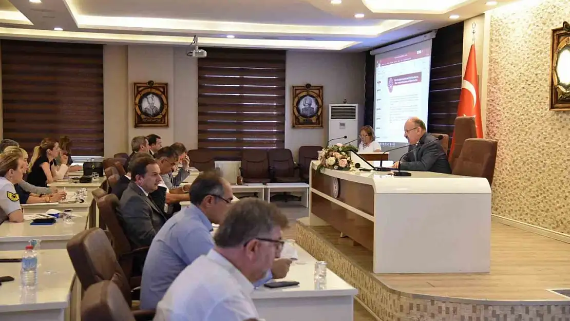 Vali Karadeniz başkanlığında Kadına Yönelik Şiddetle Mücadele Toplantısı yapıldı