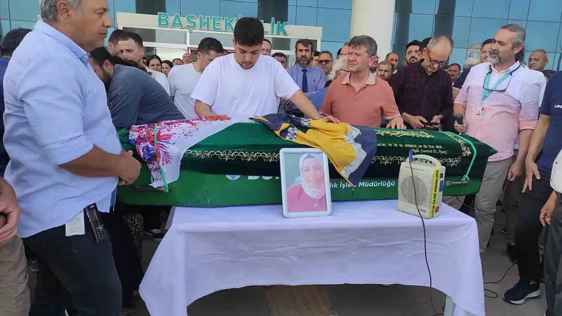 Vefat eden sağlık görevlisi organlarıyla 4 hastaya umut oldu