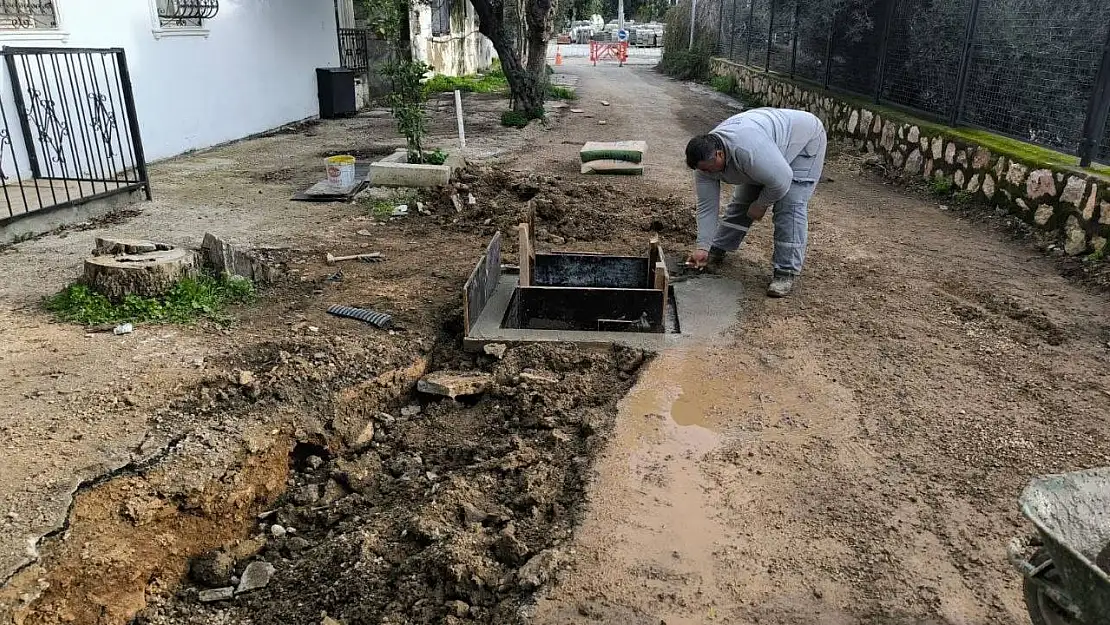 Yağmur suyu hattı çalışmaları devam ediyor