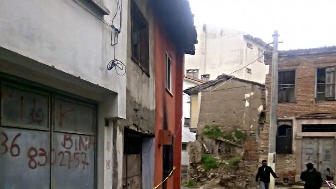 Yalnız yaşayan kadının evi alev alev yandı