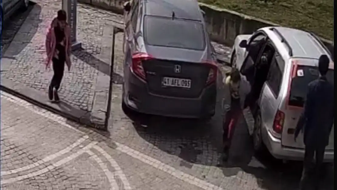 Yalova'dan geldi Gemlik'te dilenirken zabıtaya yakalandı