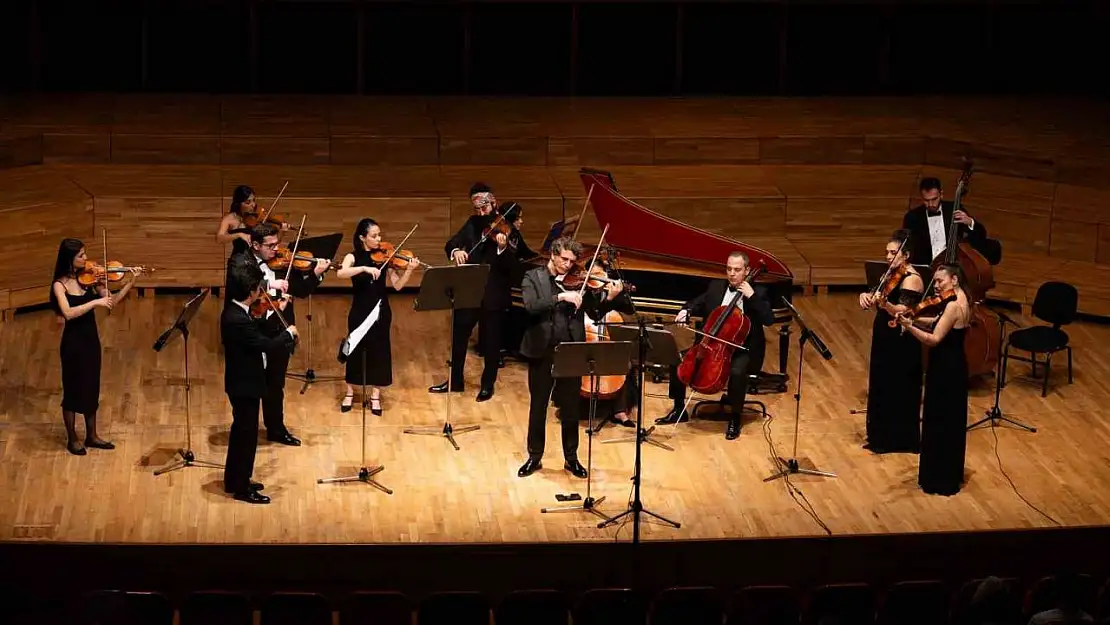 Yaşar Üniversitesinin kuruluş yıl dönümüne özel konser