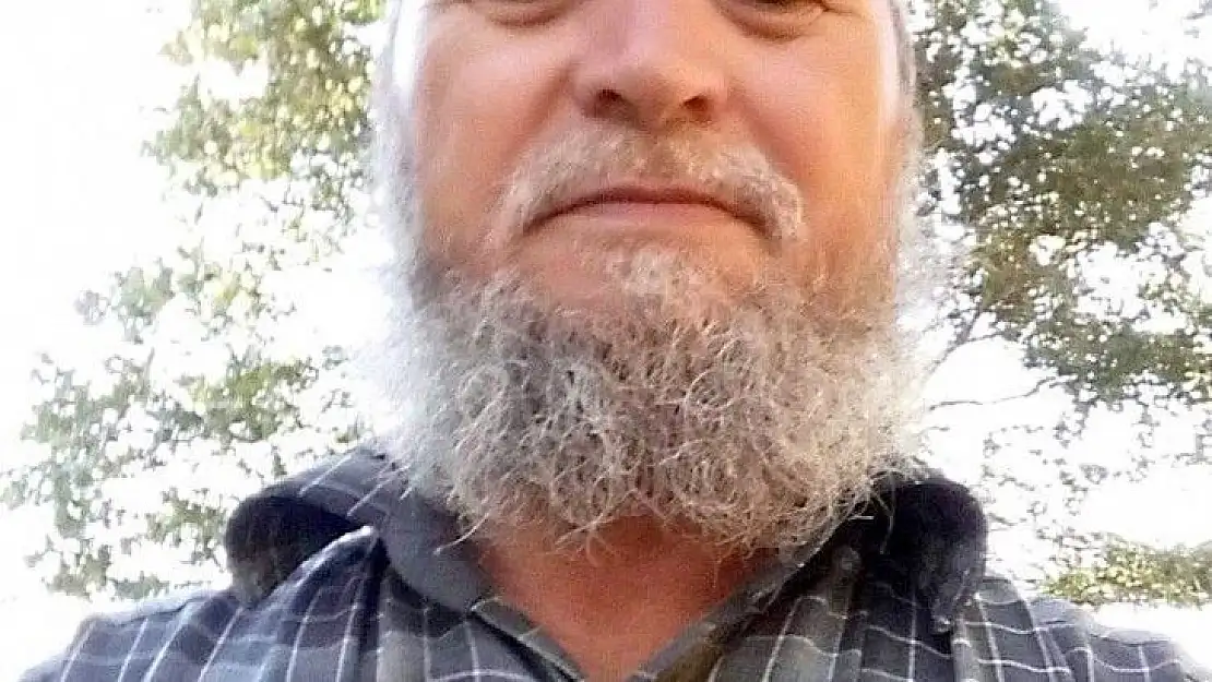 Yaşlı adam 30 yıllık hayat arkadaşını tüm mücadelesine rağmen kurtaramadı