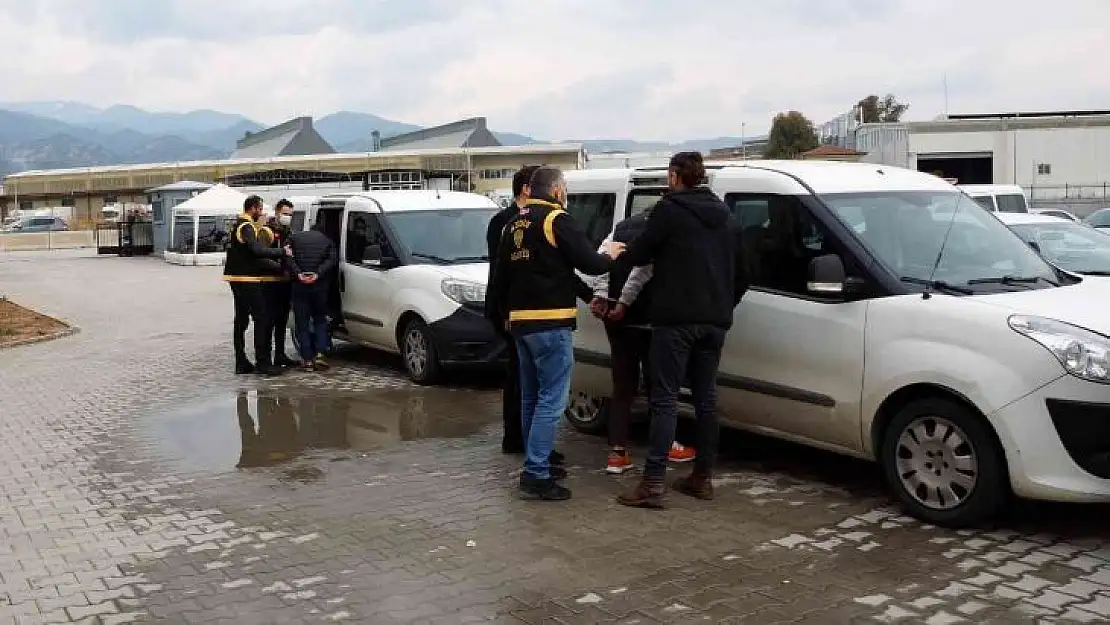 Yaşlı kadına kabusu yaşatan şüpheliler tutuklandı