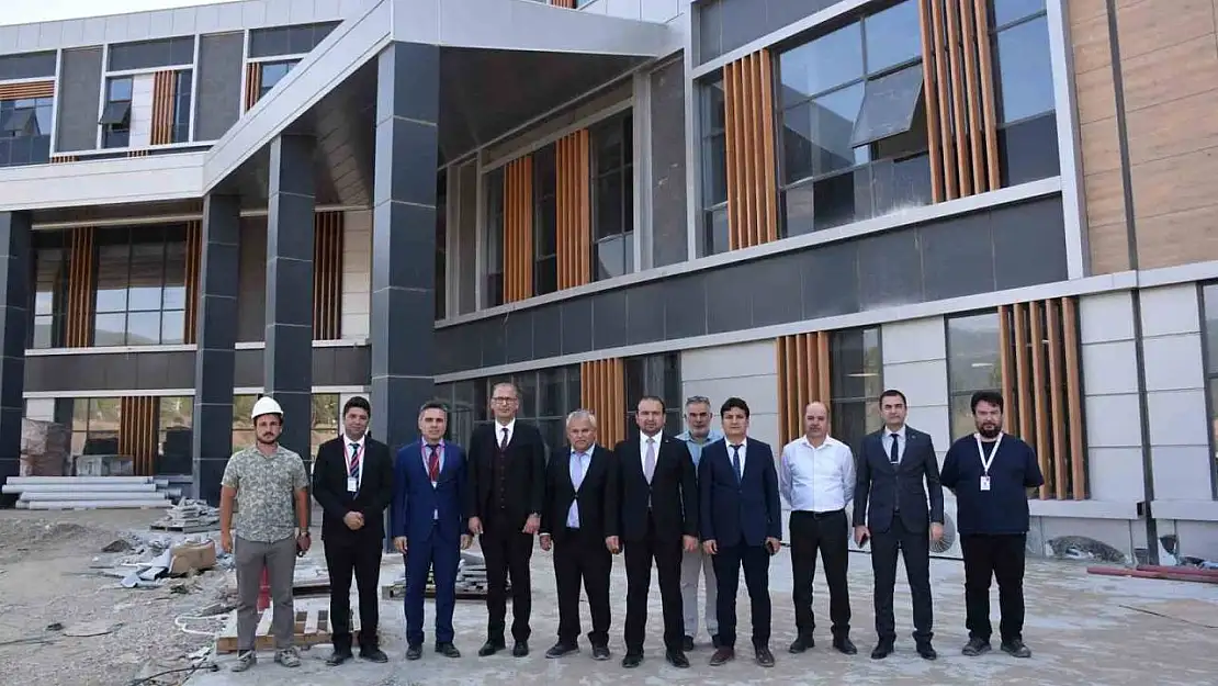 Yeni Çine Devlet Hastanesi, hizmet için gün sayıyor