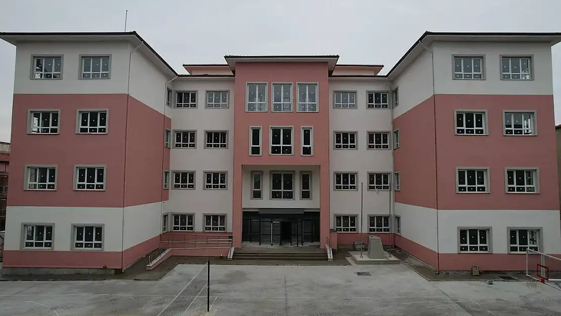 Yenilenen okullarda eğitim 24 Şubat'ta başlıyor