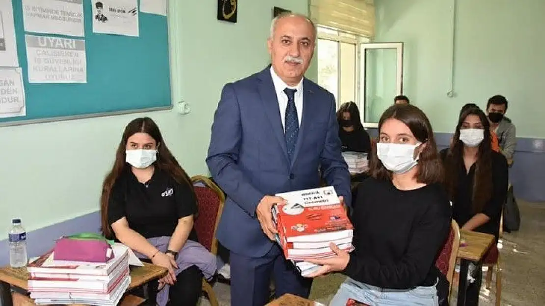 Yenişehir'de her okula engelli rampası yapıldı