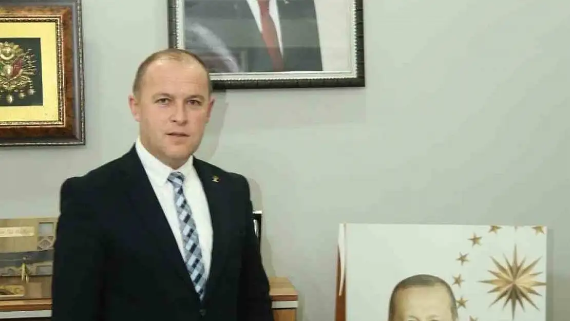 Yenişehir'de Kapalı Spor Salonu'nun parkeleri yenileniyor