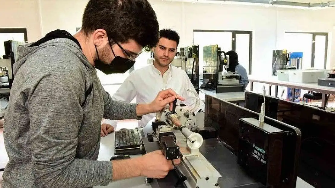 Yıldırımlı gençler meslek sahibi oluyor