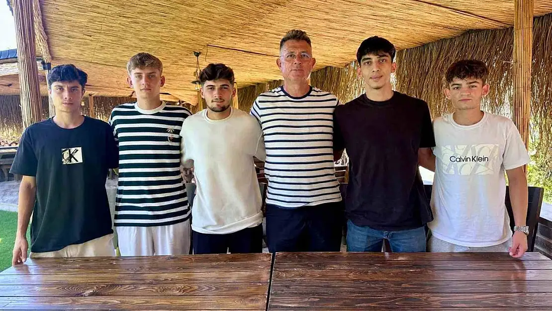 Yıldızspor'dan iç transferde beş imza birden